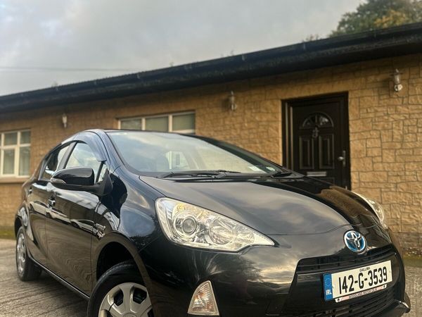 Toyota Aqua Hatchback, Petrol Hybrid, 2014, Black