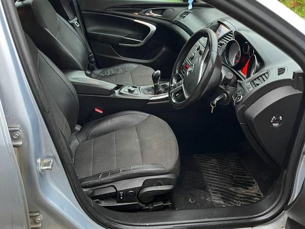 Vauxhall Insignia Hatchback, Diesel, 2013, Silver