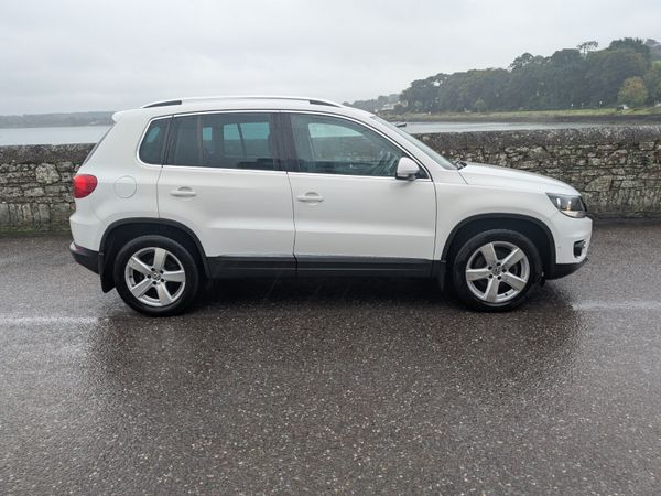 Volkswagen Tiguan SUV, Diesel, 2012, White