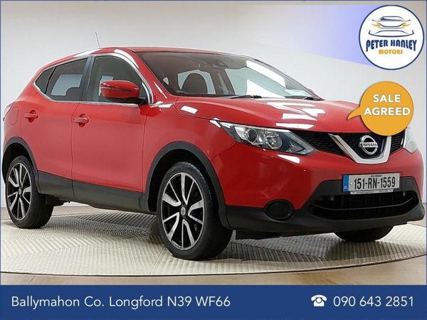 Nissan Qashqai Hatchback, Diesel, 2015, Red