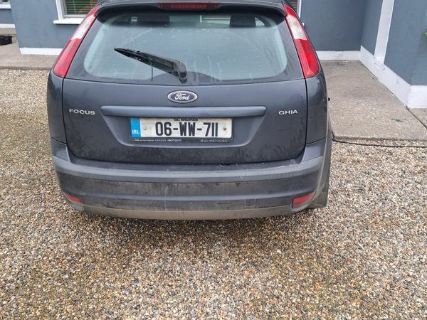 Ford Focus Hatchback, Petrol, 2006, Grey