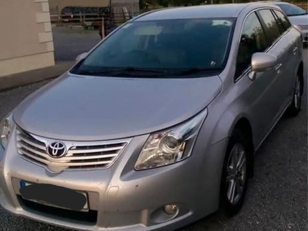 Toyota Avensis Estate, Diesel, 2009, Silver
