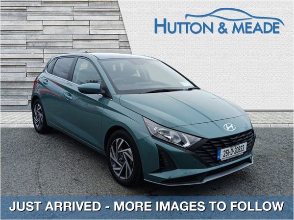 Hyundai i20 Hatchback, Petrol, 2025, 