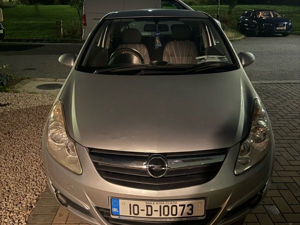 Opel Corsa Hatchback, Petrol, 2010, Silver