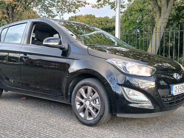 Hyundai i20 Hatchback, Petrol, 2012, Black