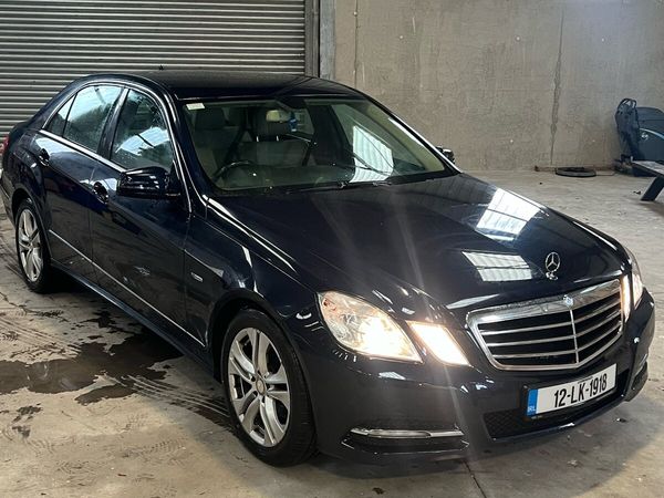 Mercedes-Benz E-Class Saloon, Diesel, 2012, Blue