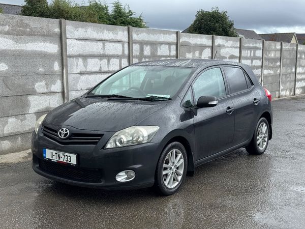 Toyota Auris Hatchback, Diesel, 2011, Black
