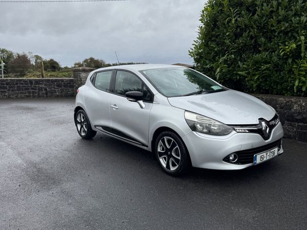 Renault Clio Hatchback, Petrol, 2015, Silver