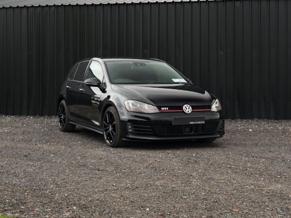 Volkswagen Golf Hatchback, Petrol, 2014, Black