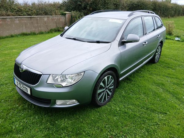 Skoda Superb Estate, Diesel, 2012, Grey