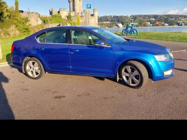 Skoda Octavia Saloon, Diesel, 2013, Blue