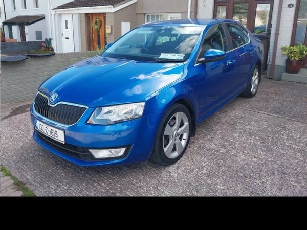 Skoda Octavia Saloon, Diesel, 2013, Blue