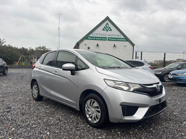 Honda Fit Hatchback, Petrol, 2016, Silver