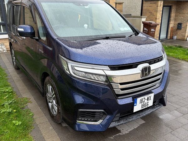 Honda Stepwagon Estate, Petrol, 2018, Blue
