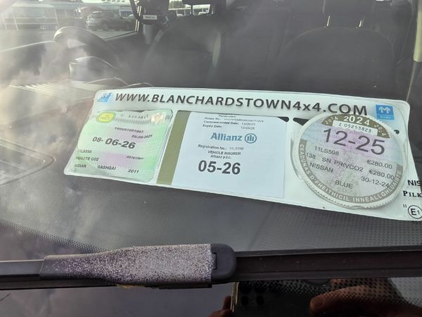 Nissan Qashqai Hatchback, Diesel, 2011, Grey