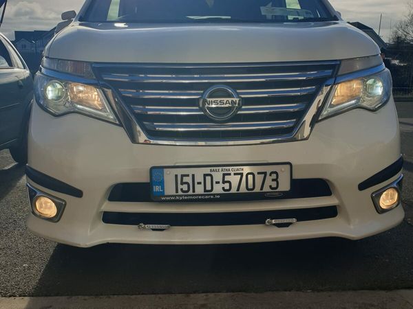 Nissan Serena MPV, Petrol Hybrid, 2015, White