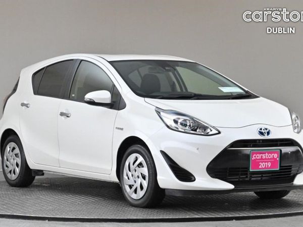 Toyota Aqua Hatchback, Petrol Hybrid, 2019, White