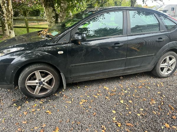 Ford Focus Hatchback, Petrol, 2008, Black