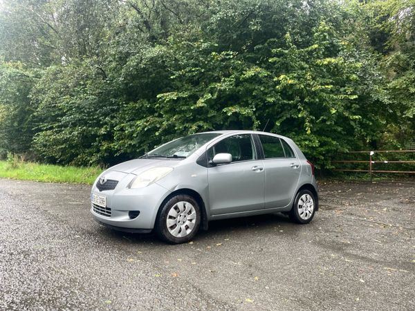 Toyota Yaris Hatchback, Petrol, 2006, Silver