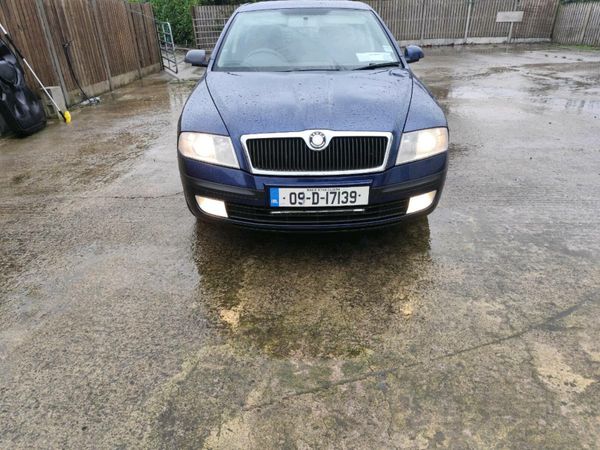 Skoda Octavia Hatchback, Petrol, 2009, Blue