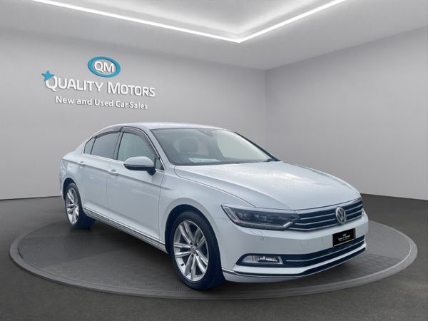 Volkswagen Passat Saloon, Petrol, 2016, White