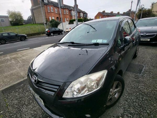 Toyota Auris Hatchback, Diesel, 2010, Black