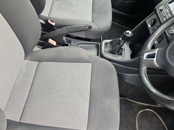 Volkswagen Polo Hatchback, Petrol, 2013, Blue
