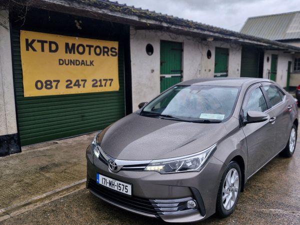 Toyota Corolla Saloon, Diesel, 2017, Grey