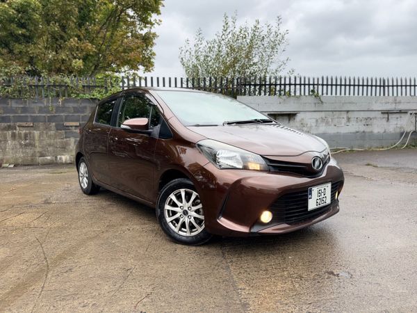 Toyota Vitz Hatchback, Petrol, 2015, Brown