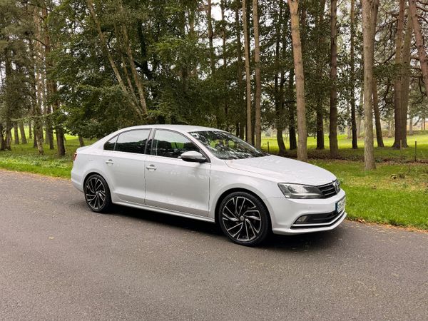 Volkswagen Jetta Saloon, Diesel, 2017, White