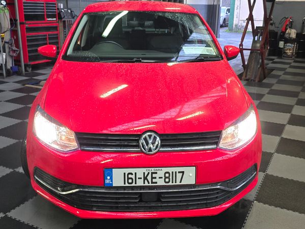 Volkswagen Polo Hatchback, Petrol, 2016, Red