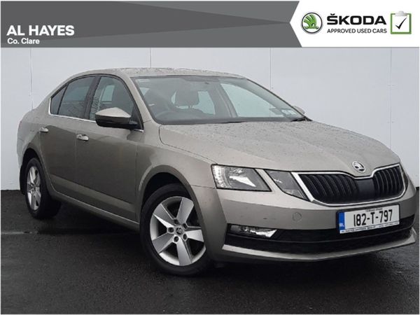 Skoda Octavia Saloon, Diesel, 2018, Gold
