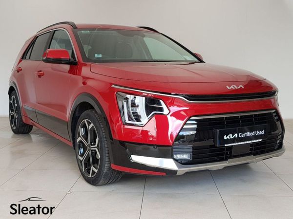 Kia Niro Estate, Hybrid, 2023, Red
