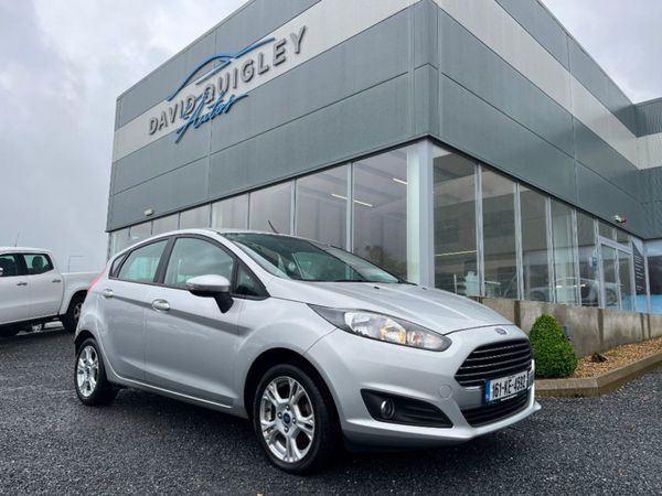 Ford Fiesta Hatchback, Petrol, 2016, Silver