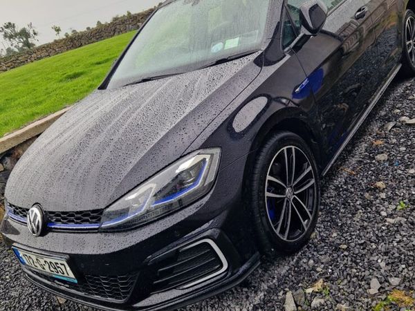 Volkswagen Golf Hatchback, Petrol Plug-in Hybrid, 2017, Black