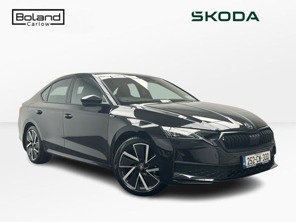 Skoda Octavia Saloon, Diesel, 2025, Black