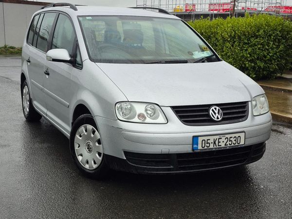 Volkswagen Touran MPV, Petrol, 2005, Silver