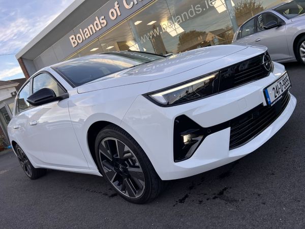 Opel Astra Hatchback, Electric, 2024, White