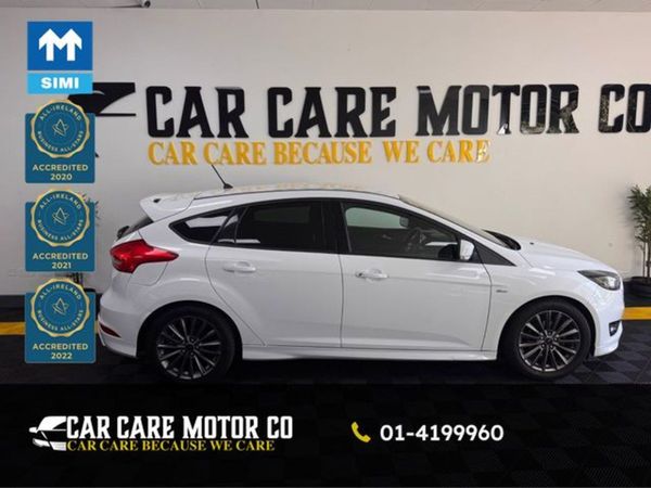 Ford Focus Hatchback, Petrol, 2017, White