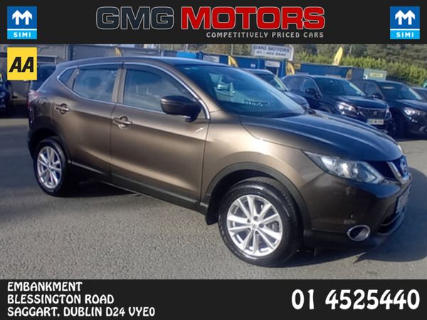 Nissan Qashqai MPV, Petrol, 2015, Brown