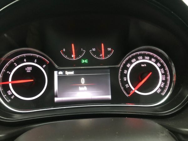Opel Insignia Saloon, Diesel, 2014, Silver