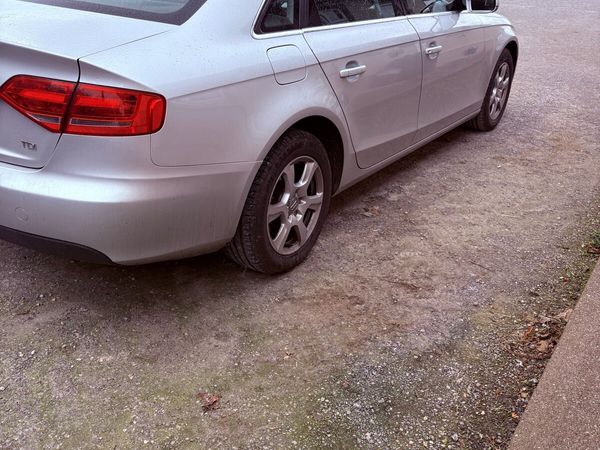 Audi A4 Saloon, Diesel, 2011, Silver