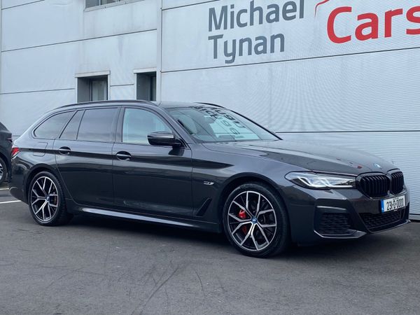 BMW 5-Series Estate, Petrol Hybrid, 2023, Grey