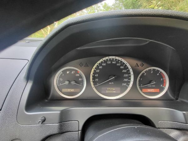Mercedes-Benz C-Class Saloon, Diesel, 2010, Silver
