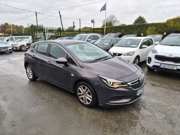 Vauxhall Astra Hatchback, Diesel, 2016, Grey