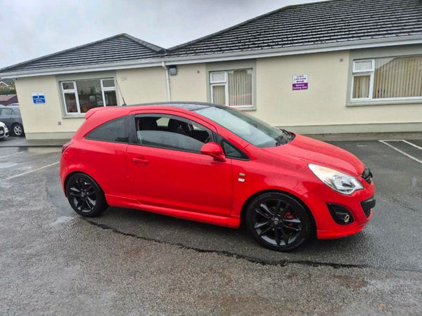 Vauxhall Corsa Hatchback, Petrol, 2011, Red