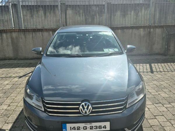 Volkswagen Passat Saloon, Diesel, 2014, Grey