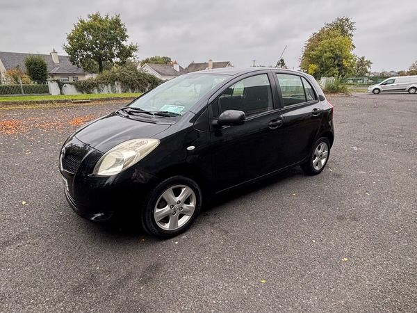 Toyota Yaris Hatchback, Petrol, 2006, Black