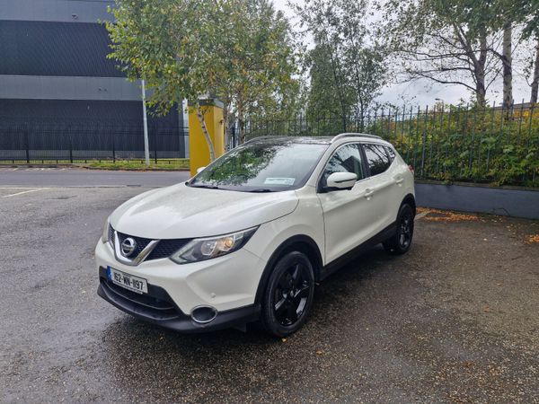 Nissan Qashqai Hatchback, Diesel, 2016, White