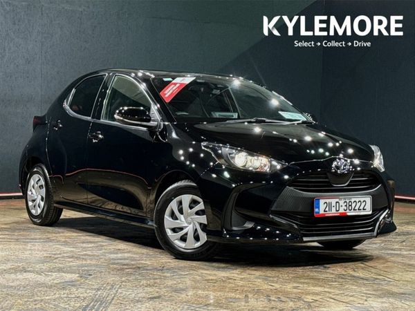 Toyota Yaris Hatchback, Petrol, 2021, Black
